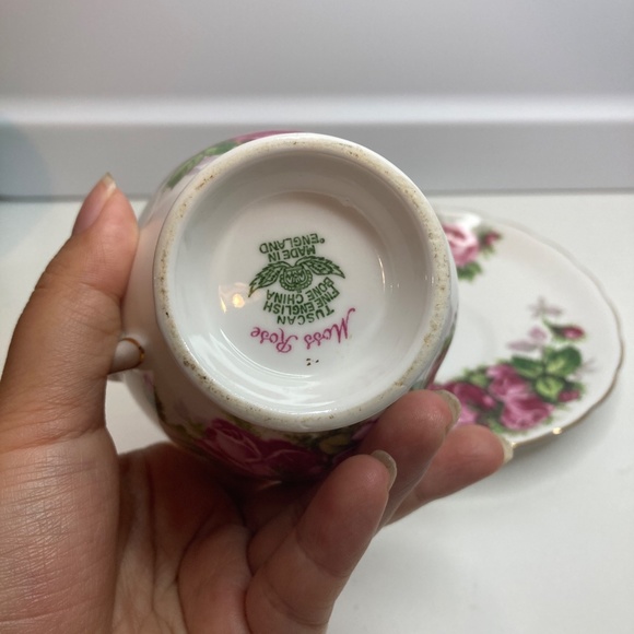 Tuscan/Royal Tuscan MOSS ROSE Cup & Saucer Set C9612 Bone China GREAT CONDITION - Picture 7 of 12